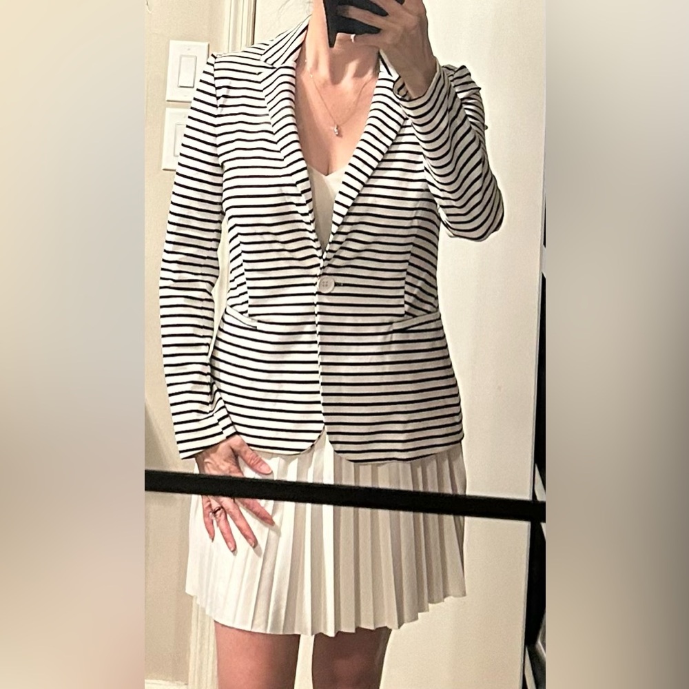 Philosophy Black & White Striped Blazer - Picture 2 of 6